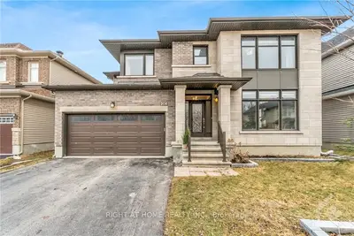 206 COOKS MILL Crescent, Blossom Park - Airport and Area, ON K1V 2N1
