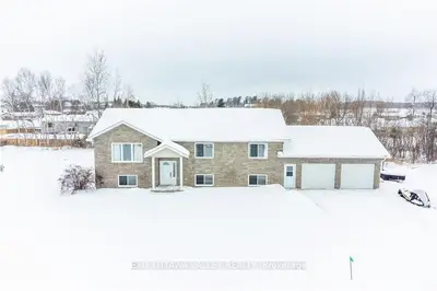 7 CARDEL Street, Whitewater Region, ON K0J 1C0