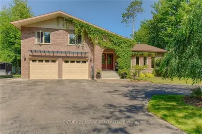 37 SELLEY Street, Petawawa, ON K8H 3G9