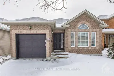 269 COLBERT Crescent, Hunt Club - South Keys and Area, ON K1V 2C7