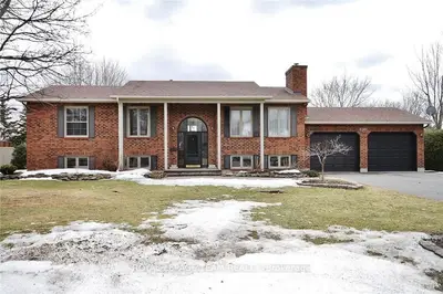 6506 HARVEST GROVE Drive, Greely - Metcalfe - Osgoode - Vernon and Area, ON K4P 1E8