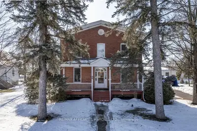 36 OAK Street, South Glengarry, ON K0C 1N0
