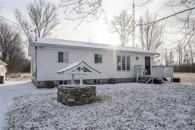 5045 MORGAN Road, South Stormont, ON K0C 1M0
