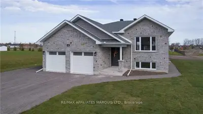 40 DAVID Street, South Stormont, ON K0C 1P0