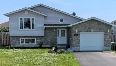1039 RIVERSTONE Trail, Petawawa, ON K8H 0B3
