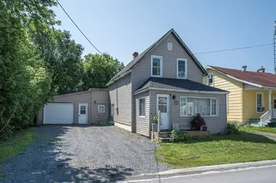 22 MECHANIC Street W, North Glengarry, ON K0C 1T0
