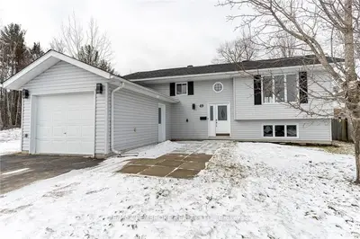 49 BRIARWOOD Drive, Petawawa, ON K8H 3N7