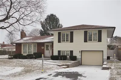 74 CONDOR Drive, Hunt Club - Windsor Park Village and Area, ON K1V 9C2