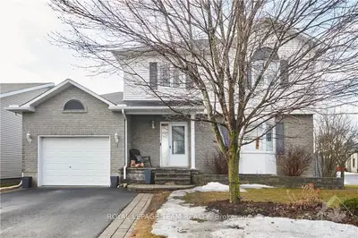 3 CHATEAUGUAY Street, Russell, ON K0A 1W0