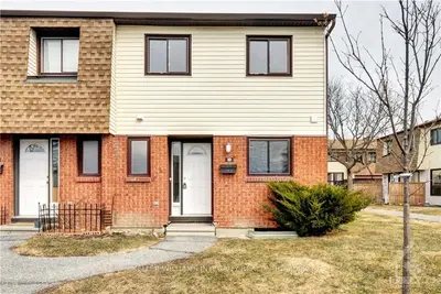 3 WOODVALE D, South of Baseline to Knoxdale, ON K2G 4G9