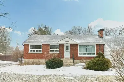 14 MOWAT Street, Beacon Hill North - South and Area, ON K1J 6R2