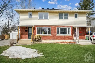 875 SMYTH Road, Elmvale Acres and Area, ON K1G 1P4