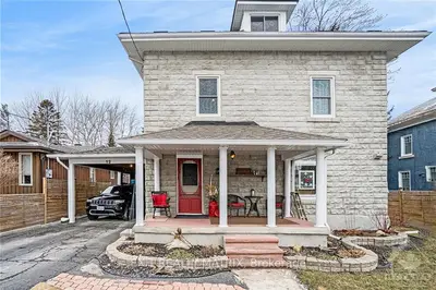 12 Bank Street, Russell, On K4r 1a9
