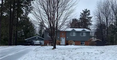 4 JASON Street, Petawawa, ON K8H 3N2