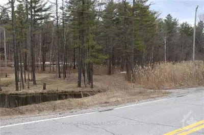 PT LT 2 CON 5 SOUTH CROS JONES FALLS Road, Rideau Lakes, ON K0G 1E0
