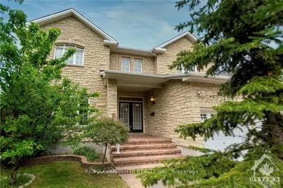 329 SMYTH Road, Alta Vista and Area, ON K1H 2J1