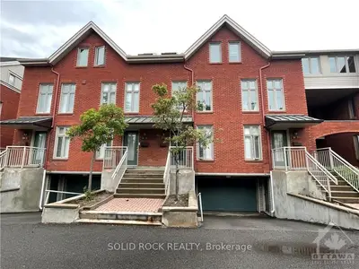 20 CHARLEVOIX Street 27, Vanier and Kingsview Park, ON K1L 8K5