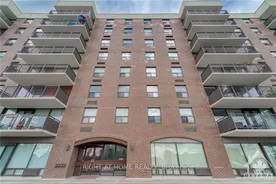 1190 RICHMOND Road 203, Woodroffe, ON K2B 8J3