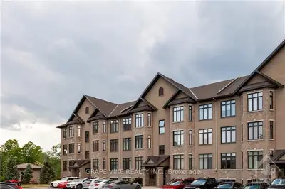 20 PRESTIGE Circle 2, Orleans - Cumberland and Area, ON K4A 0W9