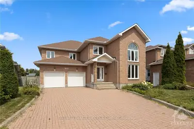 1633 St Barbara Street, Blossom Park - Airport And Area, On K1t 1l8