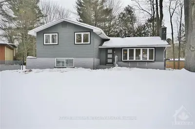 10 East Adams Street, Tanglewood - Grenfell Glen - Pineglen, On K2g 0h9