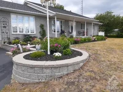 902 ELIZABETH Street, Alfred and Plantagenet, ON K0B 1C0