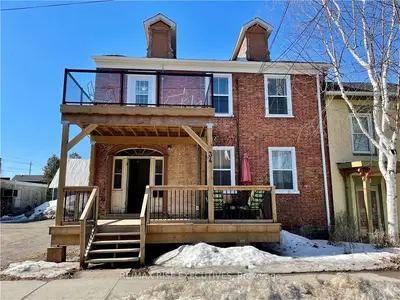 34 PERTH Street, Brockville, ON K6V 5C2