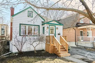 33 GILCHRIST Avenue, Tunneys Pasture and Ottawa West, ON K1Y 0M7