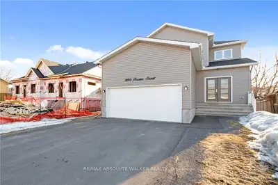 800 POWERS Street, Clarence-Rockland, ON K4K 1L7