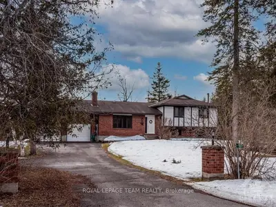 100 CORKERY WOODS Drive, Carp - Huntley Ward, ON K0A 1L0