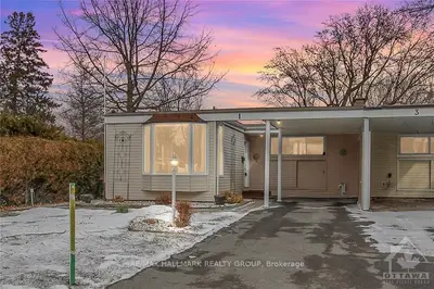1 ROCHE Place, Crystal Bay - Rocky Point - Bayshore, ON K2H 5P8