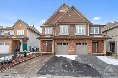 935 BUNCHBERRY Way, Blossom Park - Airport and Area, ON K1T 0L6
