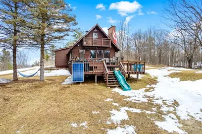 101 MABERLY STATION Road, Tay Valley, ON K0H 2B0