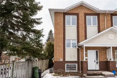 582 ALFRED Street, Pembroke, ON K8A 8L4