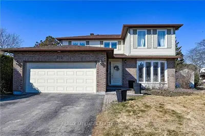 818 ACADIAN Gardens, Orleans - Convent Glen and Area, ON K1C 2V6