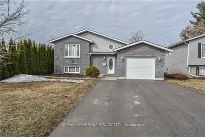 674 GLENWOOD Drive, Pembroke, ON K8A 8M9
