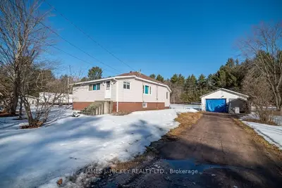 144 KINGS Road, Laurentian Hills, ON K0J 1J0