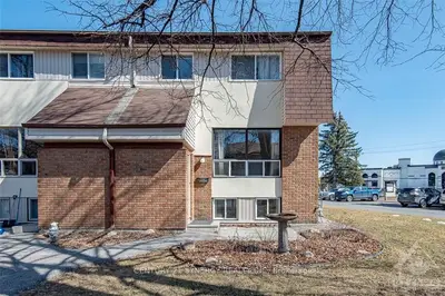 10 FORESTER Crescent C, Bells Corners and South to Fallowfield, ON K2H 8X9