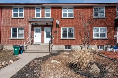 1057 HOLLINGTON Street, Carlington - Central Park, ON K1Z 6L2