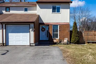 25 TYRRELL Place, Bells Corners and South to Fallowfield, ON K2H 9B7