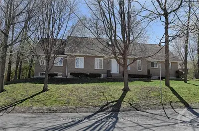 20 WHITEMARL Drive, Rockcliffe Park, ON K1L 8J6