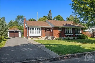 1912 TWEED Avenue, Elmvale Acres and Area, ON K1G 2L9