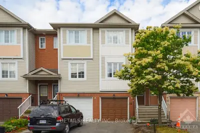 12 Manhattan Crescent, Carlington - Central Park, On K2c 4b7