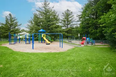 1964 Wildflower Drive, Orleans - Cumberland And Area, On K1e 3v4
