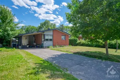 2374 Joliffe Street, Elmvale Acres And Area, On K1g 1g9