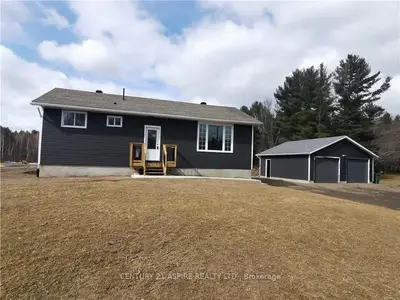 600 Achray Road, Petawawa, ON K8A 6W7