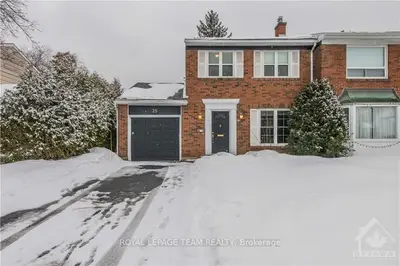 25 MEADOWBANK Drive, South of Baseline to Knoxdale, ON K2G 0P1