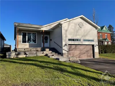 105 Oxford West Street, North Grenville, On K0g 1j0