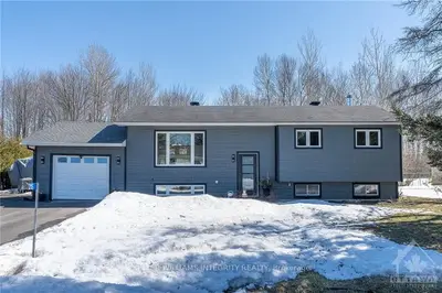215 FRANCOIS Street, Orleans - Cumberland and Area, ON K4B 1J8