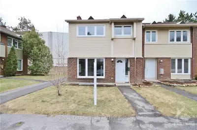 21 MIDLAND Crescent 50, South of Baseline to Knoxdale, ON K2H 8P6